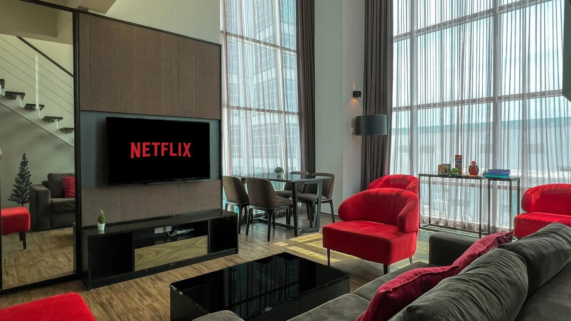 Maritime Suites Duplex In Karpal Singh With Netflix & Free Wifi George Town Malaysia
