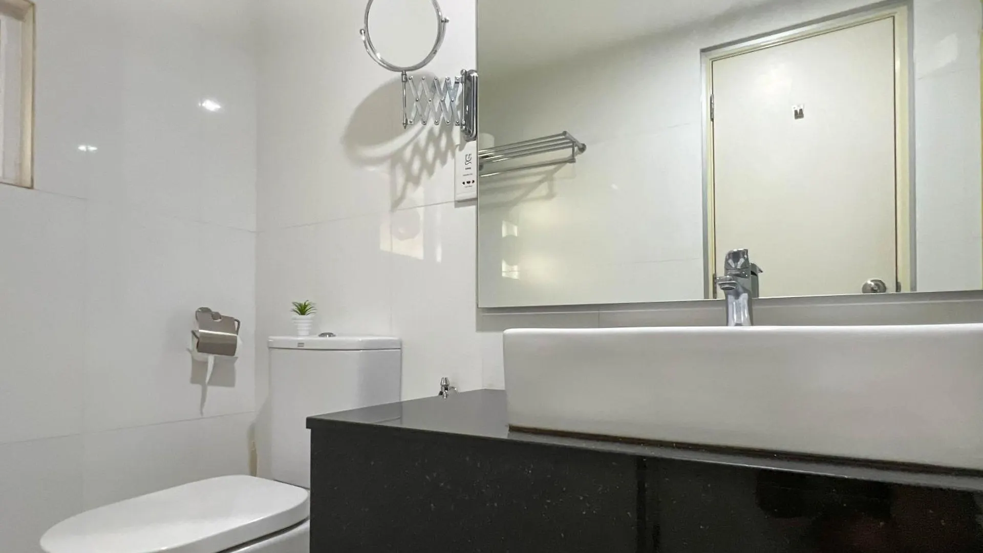 Apartment Maritime Suites Duplex In Karpal Singh With Netflix & Free Wifi George Town
