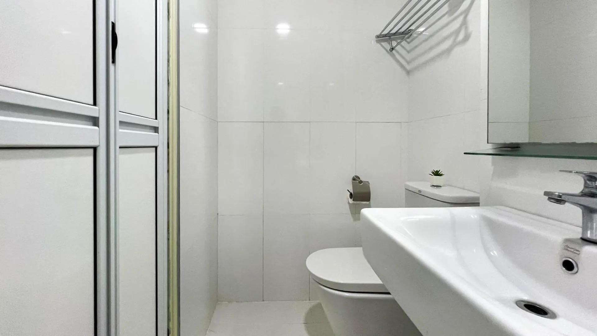 Maritime Suites Duplex In Karpal Singh With Netflix & Free Wifi George Town Malaysia
