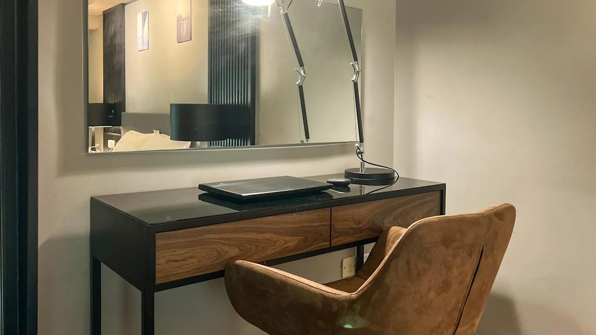 Apartment Maritime Suites Duplex In Karpal Singh With Netflix & Free Wifi George Town